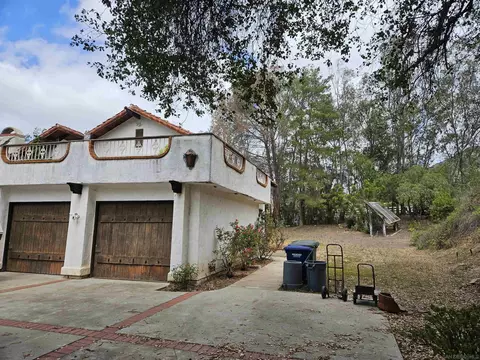 Exterior - 18055 Old Coach Rd, Poway, CA 92064 photo 15 of 22