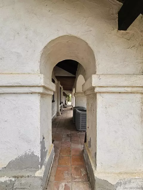 Entry Way - 18055 Old Coach Rd, Poway, CA 92064 photo 4 of 6