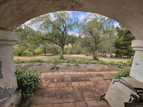 Exterior - 18055 Old Coach Rd, Poway, CA 92064 photo 11 of 22