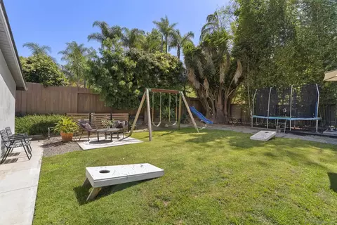 Exterior - 2521 Sarbonne Dr, Oceanside, CA 92054 photo 10 of 22