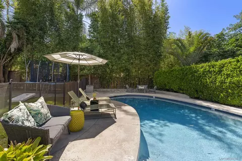 Exterior - 2521 Sarbonne Dr, Oceanside, CA 92054 photo 5 of 22