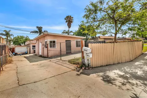 1412 12 S Orange St, Escondido, CA 92025
