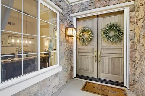 Entry Way - 2327 Orchard View Ln, Escondido, CA 92027 photo 1 of 5