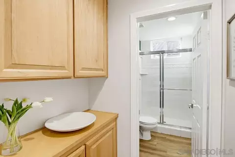Bath - 2327 Orchard View Ln, Escondido, CA 92027 photo 2 of 8