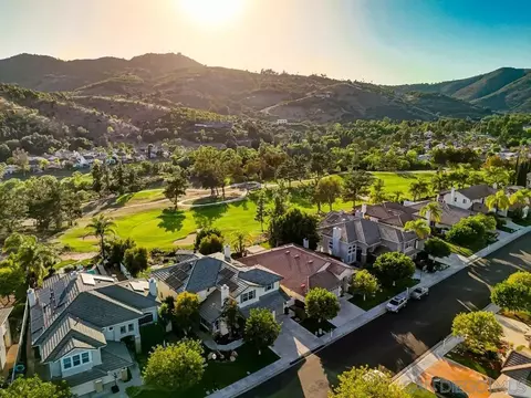 View/Area - 2327 Orchard View Ln, Escondido, CA 92027 photo 6 of 10