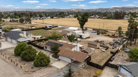 View/Area - 1368 Oakleaf Ln, Ramona, CA 92065 photo 4 of 5