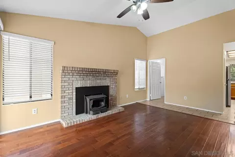 Living - 1368 Oakleaf Ln, Ramona, CA 92065 photo 4 of 5