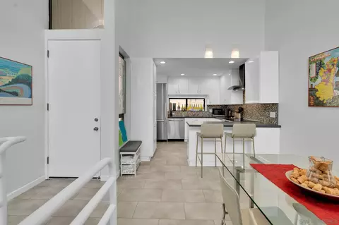 Other - 357 Playa Del Sur #3, La Jolla, CA 92037 photo 2 of 3