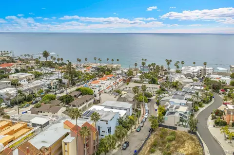 View/Area - 357 Playa Del Sur #3, La Jolla, CA 92037 photo 5 of 9