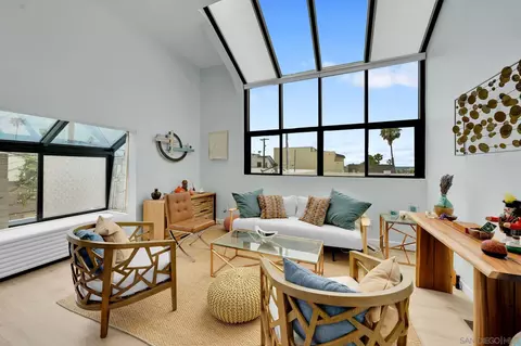 Living - 357 Playa Del Sur #3, La Jolla, CA 92037 photo 2 of 4