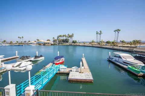 View/Area - 8 Antigua Ct, Coronado, CA 92118 photo 7 of 9