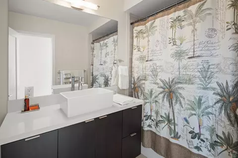Bath - 8 Antigua Ct, Coronado, CA 92118 photo 3 of 3