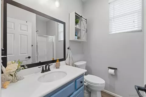Bath - 31342 Euclid Loop, Winchester, CA 92596 photo 2 of 2