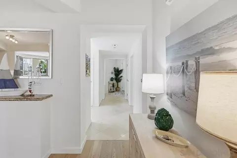 Entry Way - 5440 La Jolla #E106, La Jolla, CA 92037 photo 2 of 2