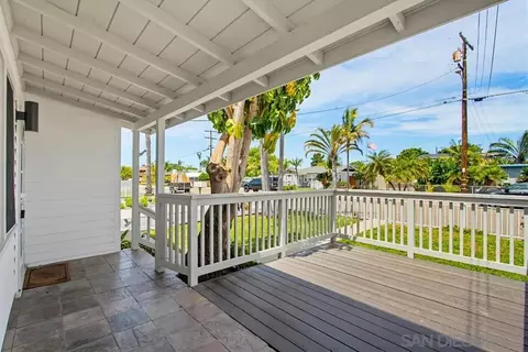 Exterior - 1027 Knowles Ave, Carlsbad, CA 92008 photo 1 of 7