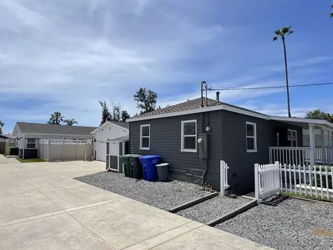Exterior - 1011 Knowles Ave, Carlsbad, CA 92008 photo 13 of 15