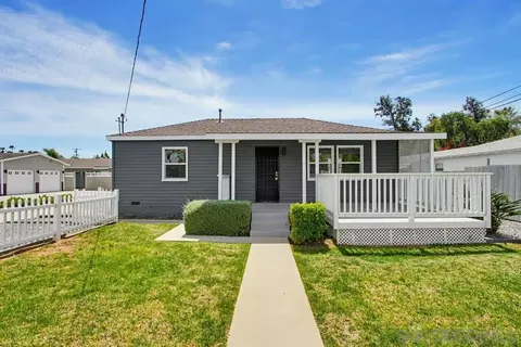 Exterior - 1011 Knowles Ave, Carlsbad, CA 92008 photo 1 of 15