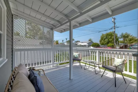 Exterior - 1011 Knowles Ave, Carlsbad, CA 92008 photo 7 of 15