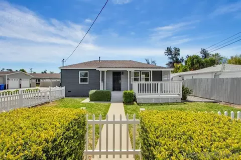 Exterior - 1011 Knowles Ave, Carlsbad, CA 92008 photo 14 of 15