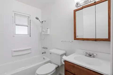 Bath - 1483 E Madison Ave, El Cajon, CA 92019 photo 2 of 2