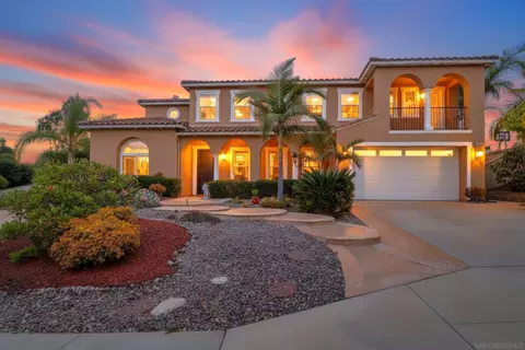 7480 Eastridge Dr, La Mesa, CA 91941