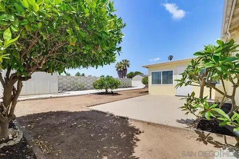 Exterior - 720 Safford Ave, Spring Valley, CA 91977 photo 2 of 4