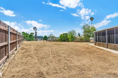 Exterior - 13101 Pam Ln, Lakeside, CA 92040 photo 5 of 8