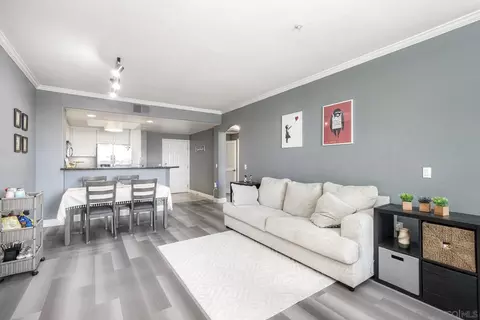 9253 Regents Rd #A305, La Jolla, CA 92037