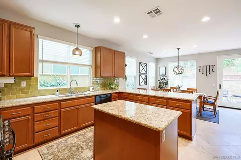 Kitchen - 10062 Day Creek Trl, Santee, CA 92071 photo 4 of 5