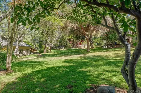 10880 Hess Dr, La Mesa, CA 91941