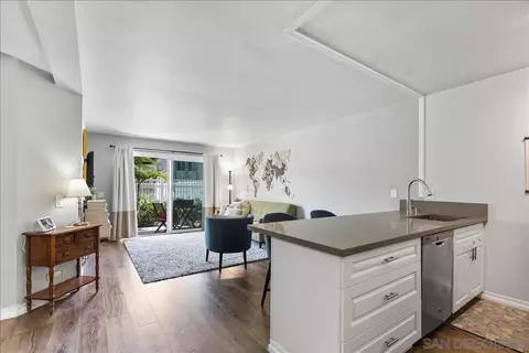 8036 Linda Vis #1P, San Diego, CA 92111