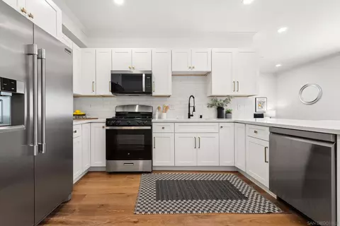 Kitchen - 16021 Pomerado, Poway, CA 92064 photo 3 of 4