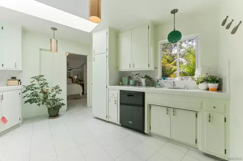 Kitchen - 5920 La Jolla, La Jolla, CA 92037 photo 1 of 2