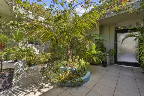 Exterior - 5920 La Jolla, La Jolla, CA 92037 photo 3 of 20