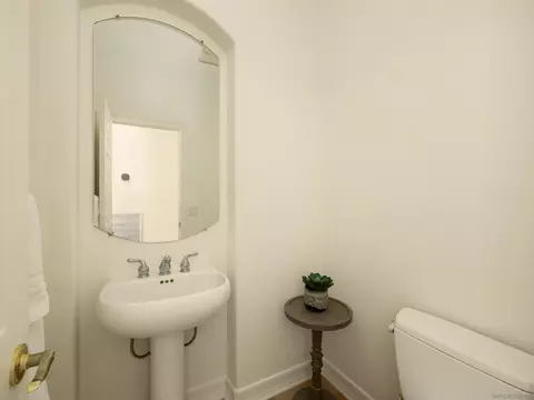 Bath - 11640 Treadwell Dr, Poway, CA 92064 photo 6 of 6