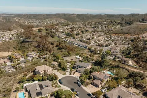 View/Area - 11640 Treadwell Dr, Poway, CA 92064 photo 6 of 8