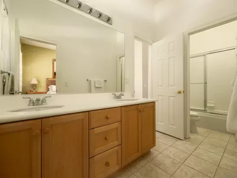 Bath - 11640 Treadwell Dr, Poway, CA 92064 photo 5 of 6