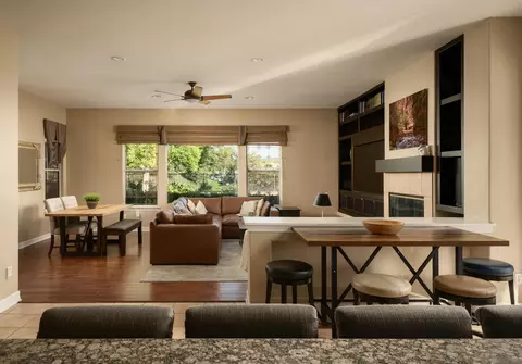 Living - 11640 Treadwell Dr, Poway, CA 92064 photo 2 of 4