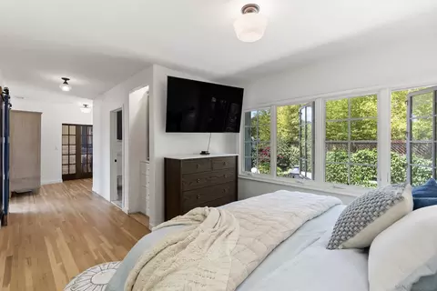 Bedroom - 10409 Grandview Dr, La Mesa, CA 91941 photo 2 of 5