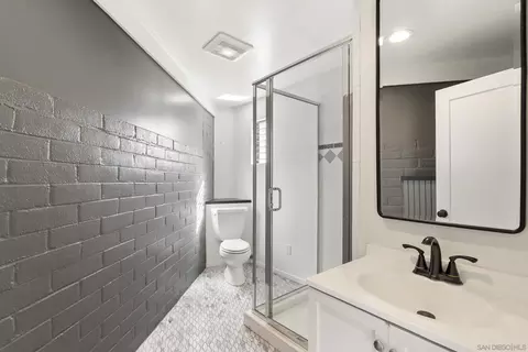 Bath - 10409 Grandview Dr, La Mesa, CA 91941 photo 4 of 4