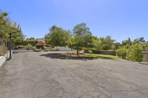 Exterior - 10409 Grandview Dr, La Mesa, CA 91941 photo 13 of 28