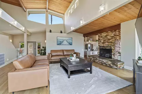 Living - 1931 Vereda Ct, El Cajon, CA 92019 photo 3 of 5