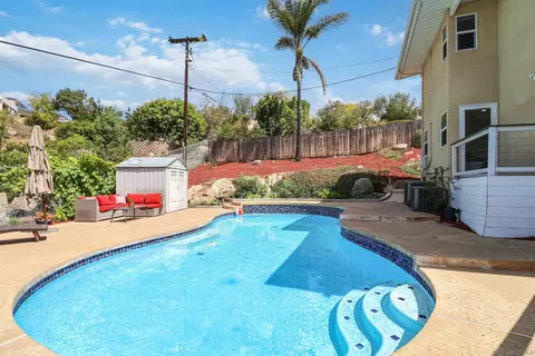 Exterior - 1931 Vereda Ct, El Cajon, CA 92019 photo 6 of 7