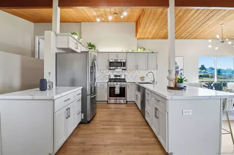 Kitchen - 1931 Vereda Ct, El Cajon, CA 92019 photo 2 of 3