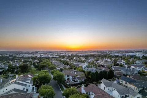 View/Area - 6230 Topiary St, Carlsbad, CA 92009 photo 3 of 6