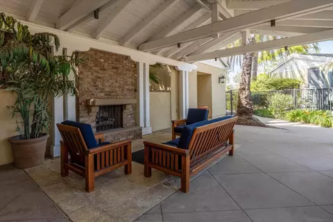 View/Area - 6230 Topiary St, Carlsbad, CA 92009 photo 6 of 6