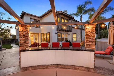 Exterior - 6230 Topiary St, Carlsbad, CA 92009 photo 9 of 17