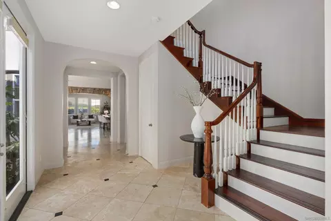 Entry Way - 6230 Topiary St, Carlsbad, CA 92009 photo 7 of 15