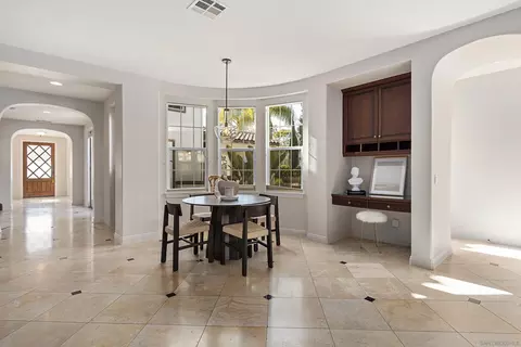 Entry Way - 6230 Topiary St, Carlsbad, CA 92009 photo 9 of 15