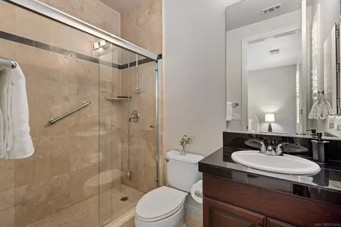 Bath - 6230 Topiary St, Carlsbad, CA 92009 photo 2 of 4